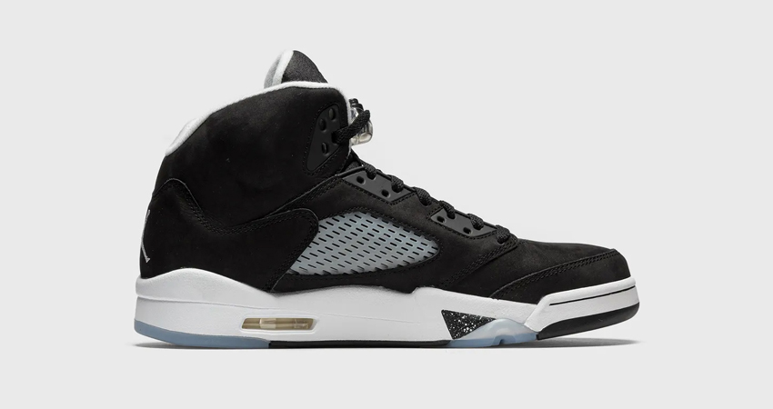 Air Jordan 5 Oreo Black has a Release Date 02