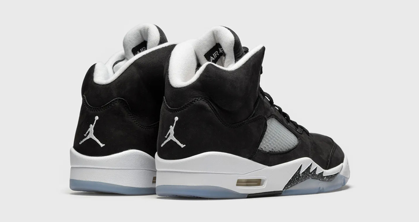 Air Jordan 5 Oreo Black has a Release Date 03