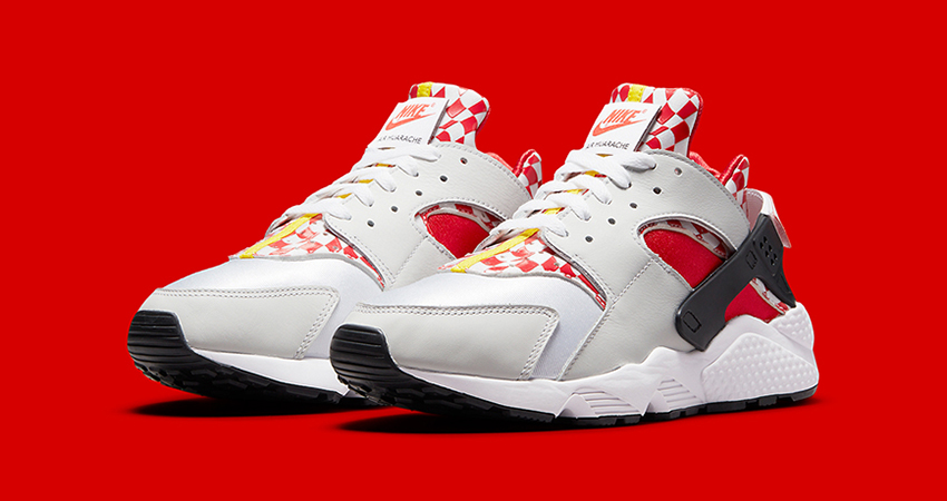 Nike Air Huarache Liverpool YNWA is Fire 02