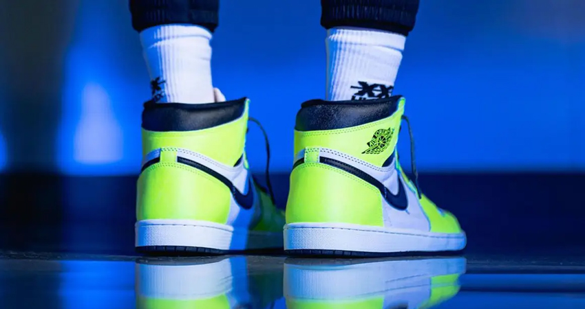 Air Jordan 1 High OG Volt Looks Great On Feet 04