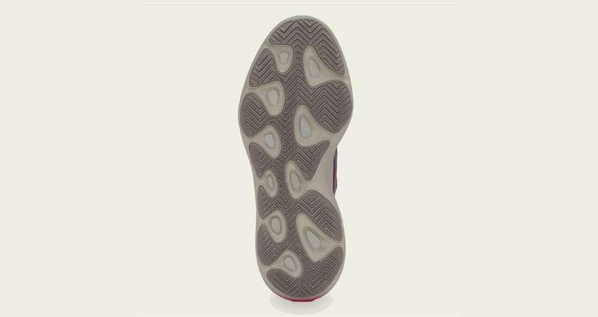 Yeezy 700 V3 “Fade Carbon” Release Update 04