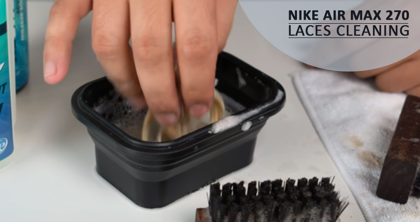 How to clean Nike Air Max 720 laces