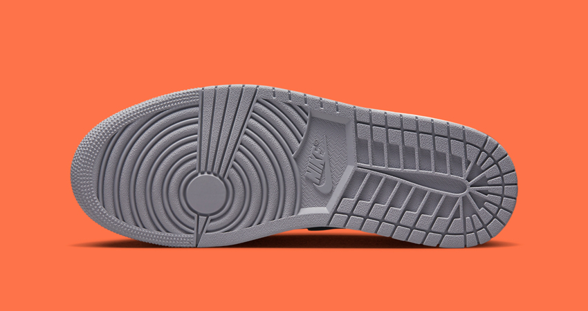 Air Jordan 1 Inside Out Appears In A Black And Grey Colourway 05