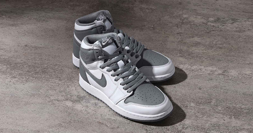Air Jordan 1 Brings Back The “Stealth” Colourway 04