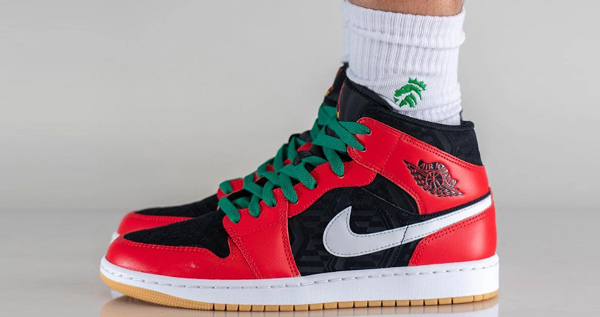 Air Jordan 1 Mid set To Release In Christmas Colourway 01