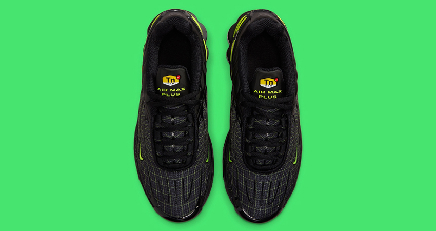 Official Look At The Nike Air Max Plus 3 Spirograph 03