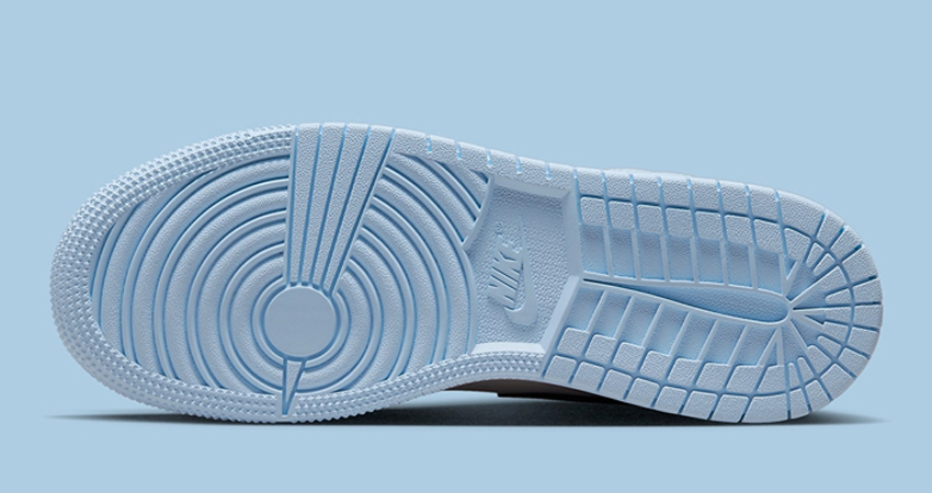 Air Jordan 1 Mid GS Enjoys The Coolness Of Ice Blue 05