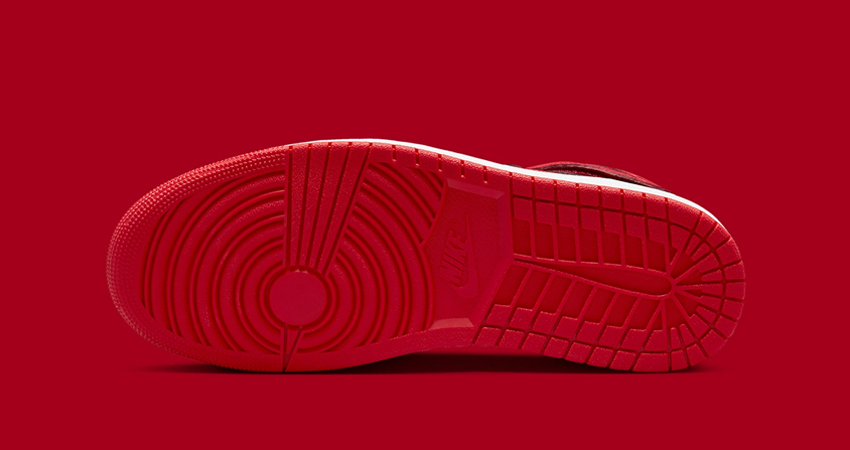 Classic Bred Colourway Dresses the Ever So Versatile Air Jordan 1 High FlyEase 05