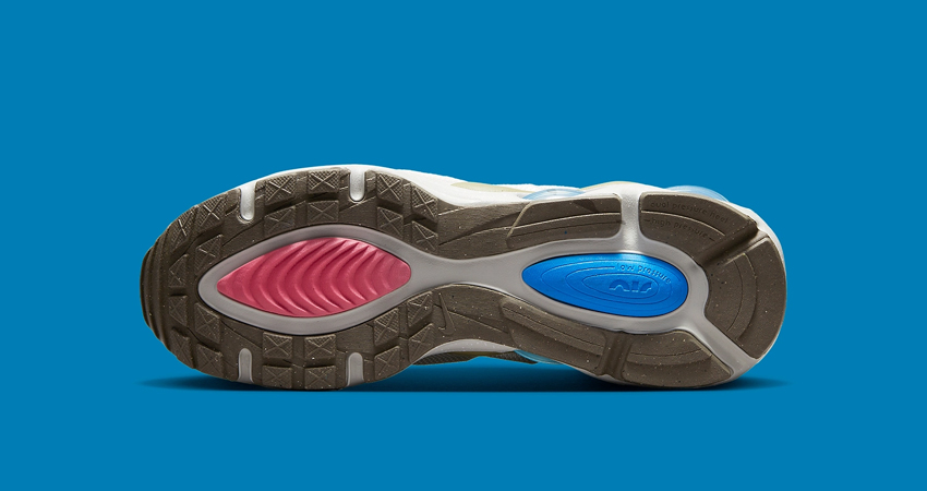 Nike Updates The Air Max TW With Multi Coloured Laces down