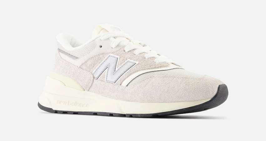 New Balance 997R Off White U997RCE front corner 1