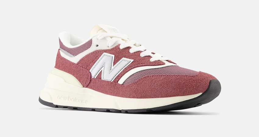 New Balance 997R Red White U997RCC front corner 1