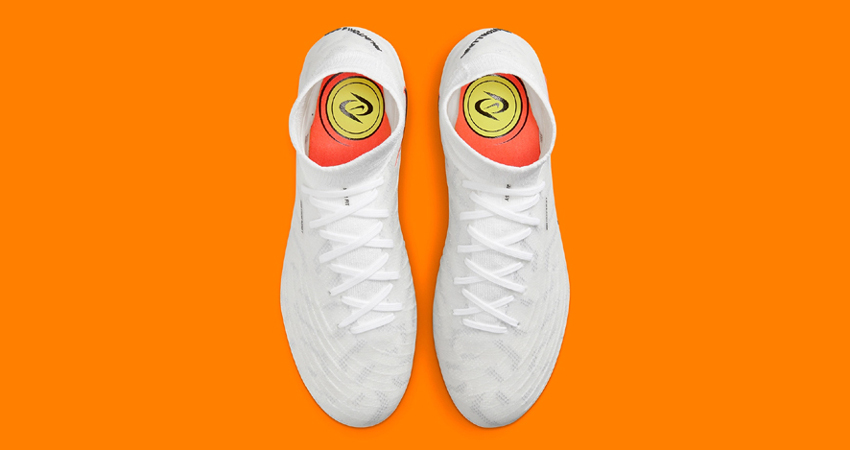 Nike Unveils A Women Exclusive Phantom Luna Elite up