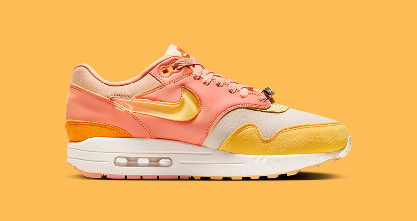 Official Images of the Nike Air Max 1 Puerto Rico right