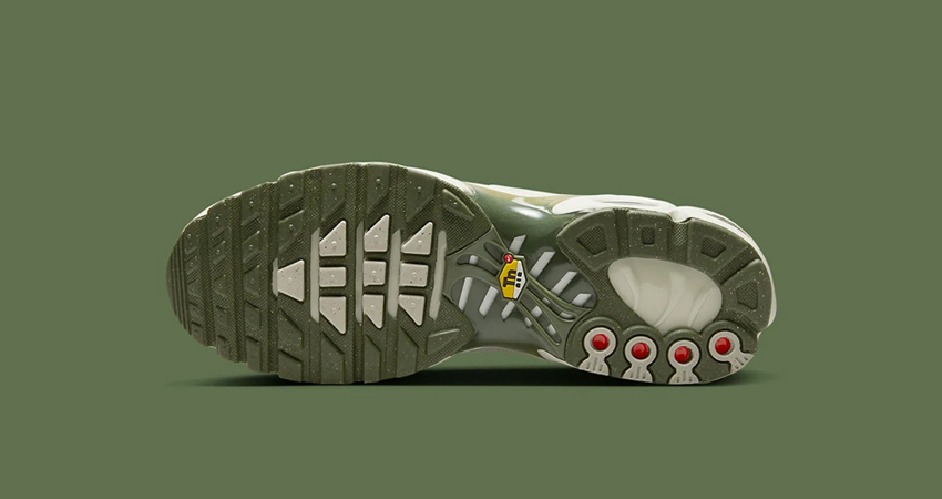 Find The Nike Air Max Plus Dressing Up In An Exclusive ‘Light Bone down