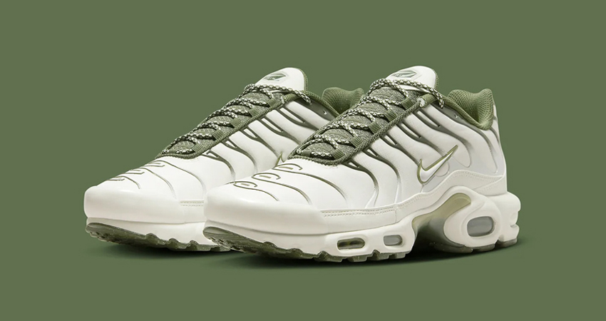 Find The Nike Air Max Plus Dressing Up In An Exclusive ‘Light Bone front corner