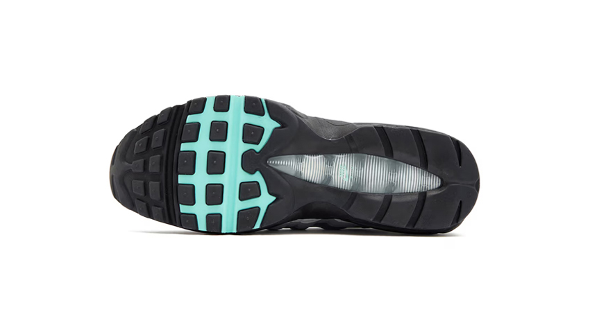 First Look Of The Nike Air Max 95 Hyper Turquoise down