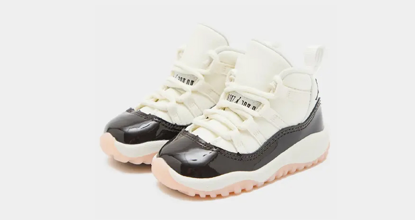 Air Jordan 11 Neapolitan AR0715 101 front corner
