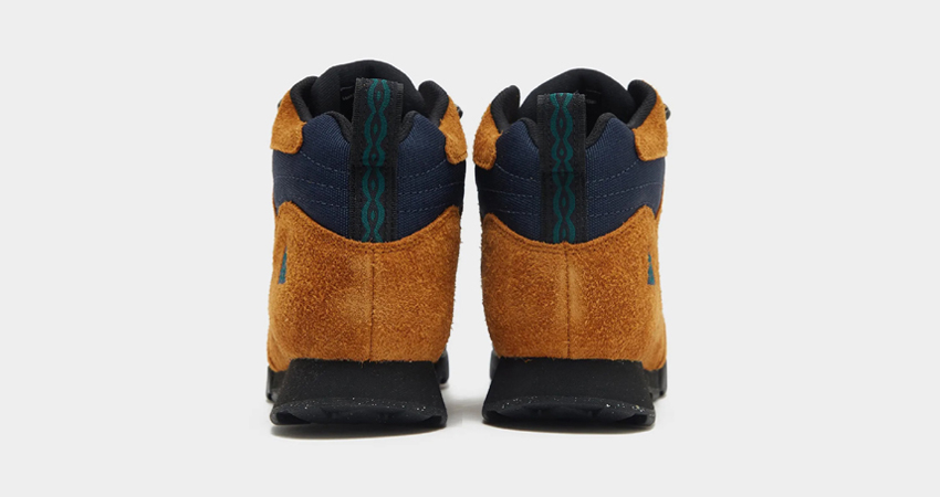 Nike ACG Torre Mid Retro Brown Navy back 1
