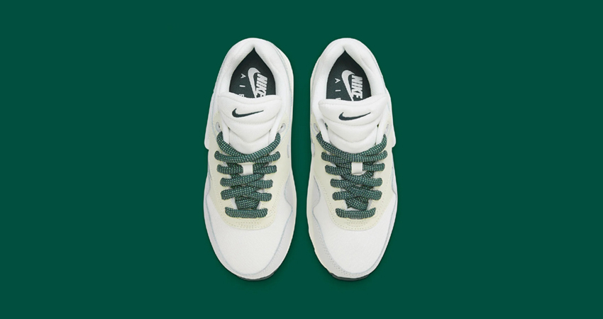 Nike Air Max 1 Adopts A Twist With Elongated Tongue up