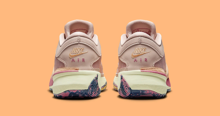 Official Look At The Nike Nike Zoom Freak 5 ‘Fossil Stone back