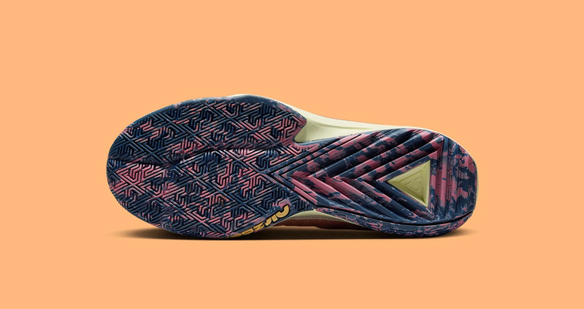 Official Look At The Nike Nike Zoom Freak 5 ‘Fossil Stone down