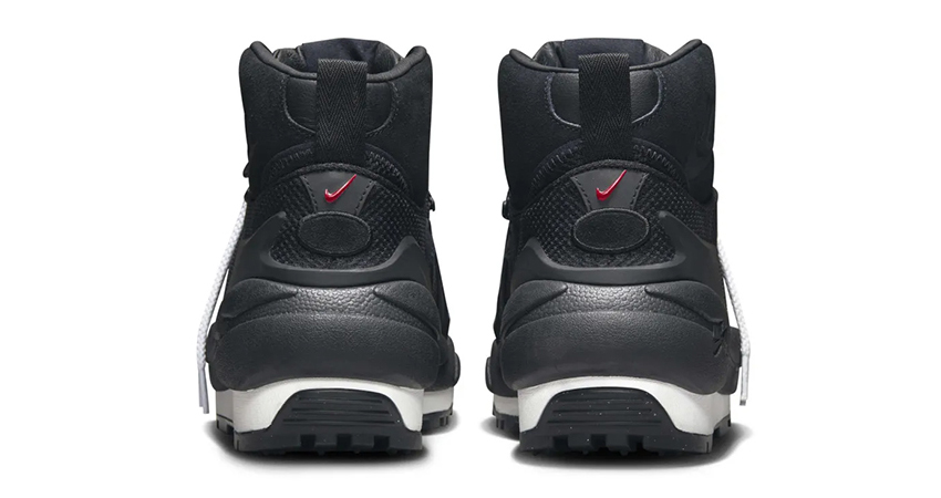 sacai x Nike Magmascape Black back 1