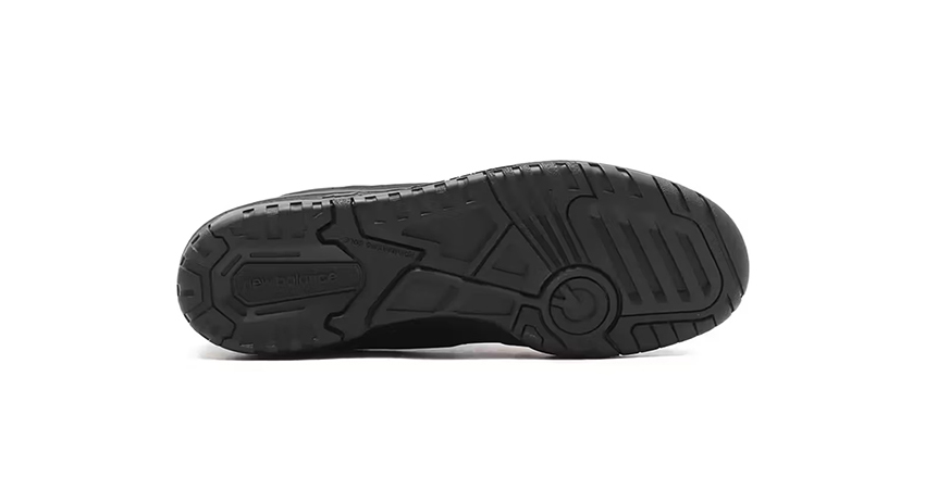 First Look at the atmos x New Balance 550 BlackWhite down
